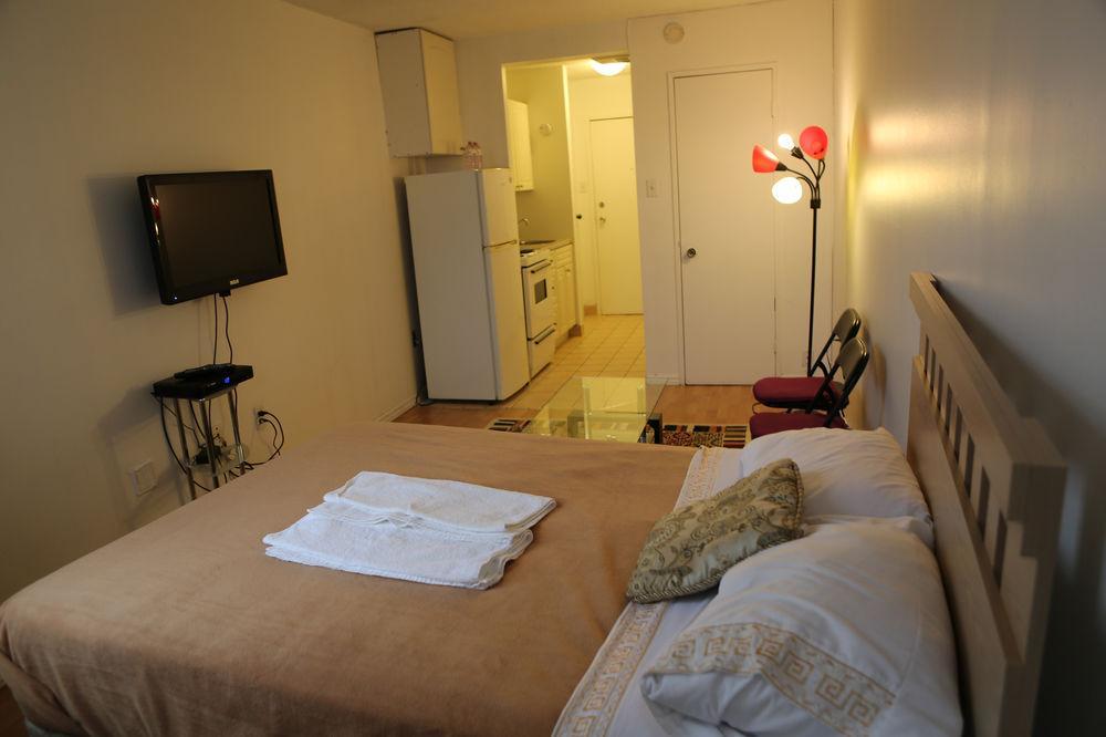 טורונטו Alisa Guest Suites מראה חיצוני תמונה